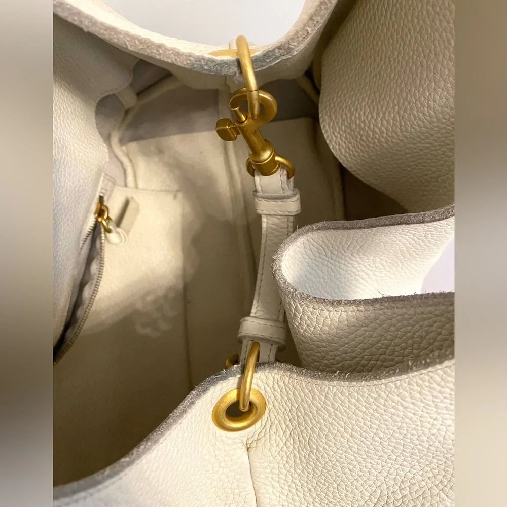Bottega Veneta off white Leather Purse - Picture 4 of 9